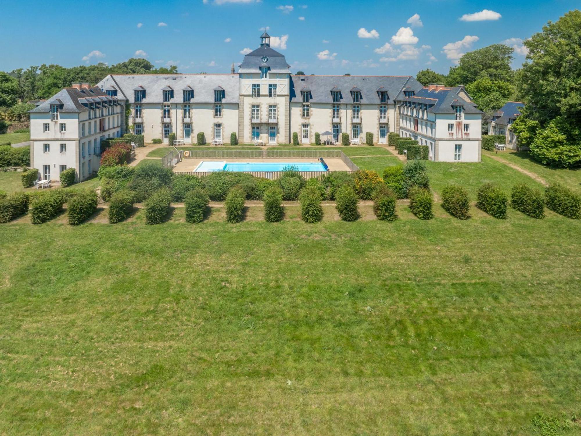 Apartment Chateau De Kergonano-10 By Interhome Baden Exterior photo